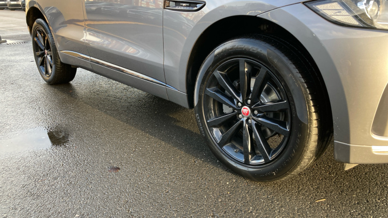 Jaguar F-Pace 2.0 [250] Chequered Flag 5dr Auto AWD Petrol Estate